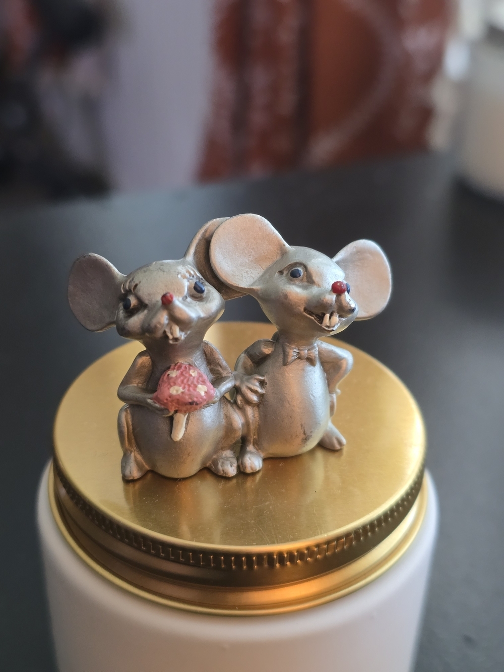 Vintage 1982 Hudson Fine Pewter / Royal Selangor Wedding Couple Mouse Figurine